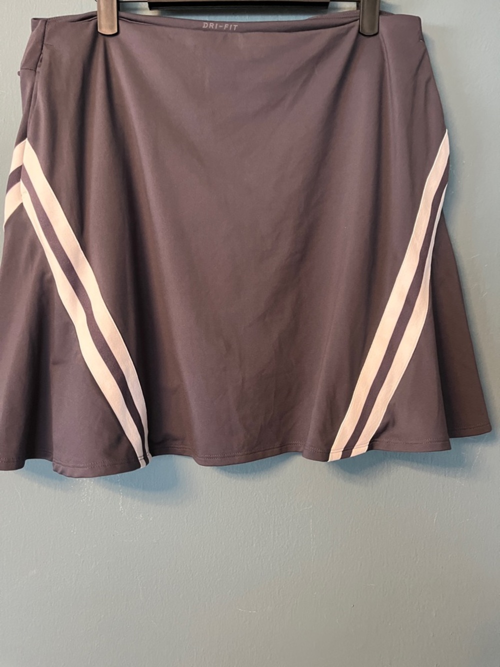 Nike Gray Golf Skort with White Stripe Accents